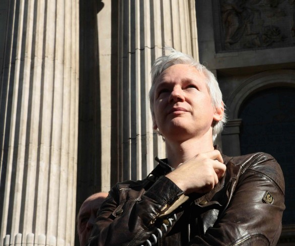 Julian Assange: Londra vuole estradarlo Julian Assange: Londra vuole estradarlo